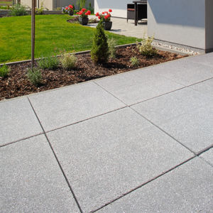Betonová terasová dlažba BEST, povrch vymývaný, barva vineto, 40×400×400 mm